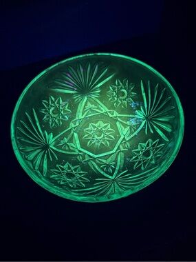 Vintage UV Reactive Anchor Hocking Elegant Aqua Glass Bowl